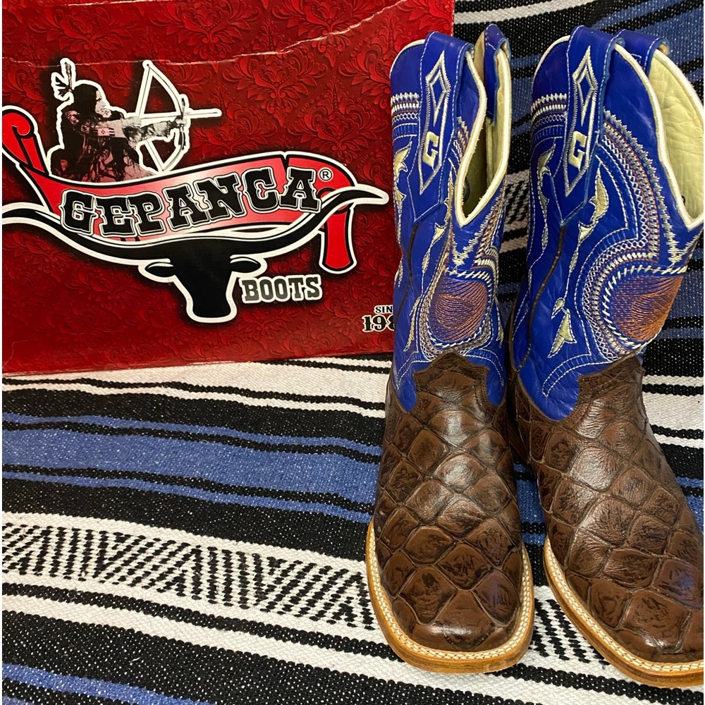 Cowboy/western boots